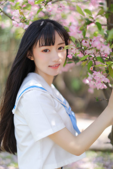 晚上睡不着偷偷看B站2022